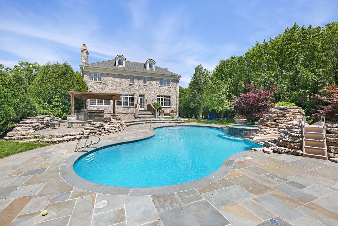 This Sophisticated Home Features A Commanding Presence 