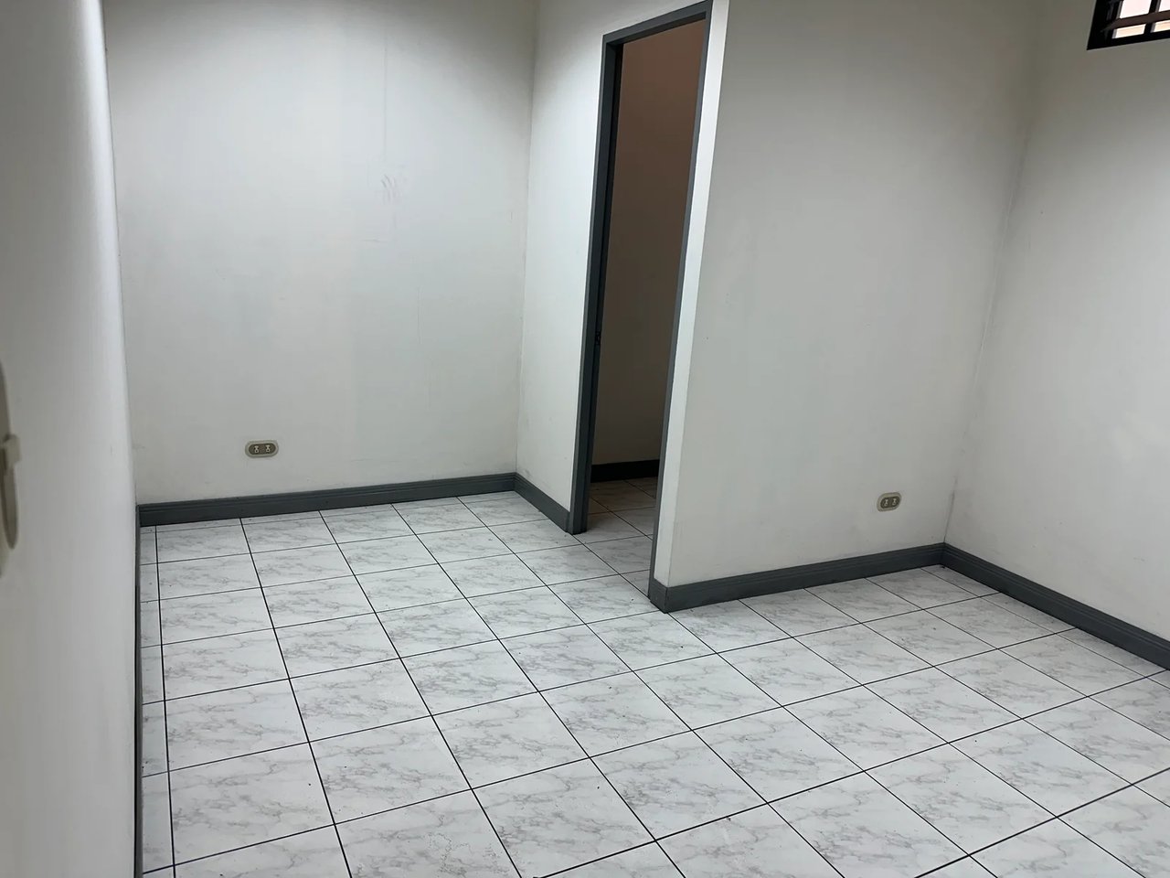 Dual Income Commercial Building, Escazu, San Jose