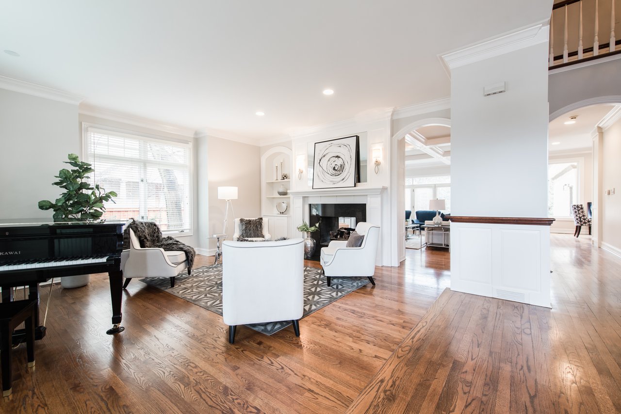 Experience Luxury Living In This Stunning Home