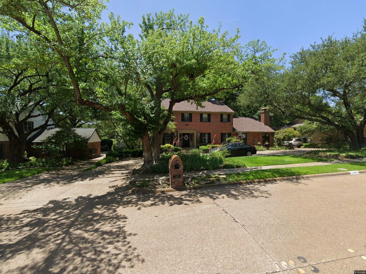 2405 Canyon Creek Dr