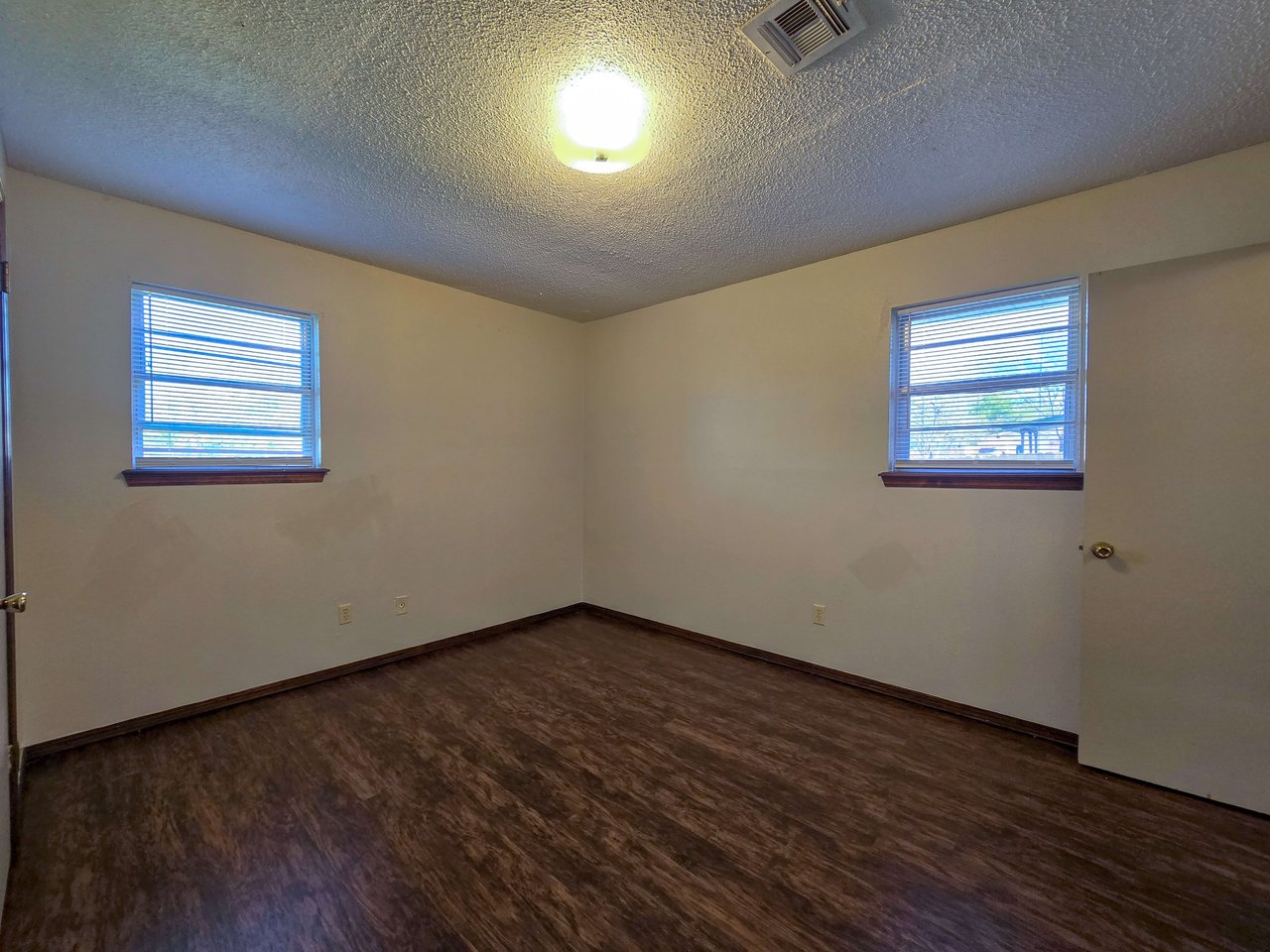 104 Hardesty Dr.