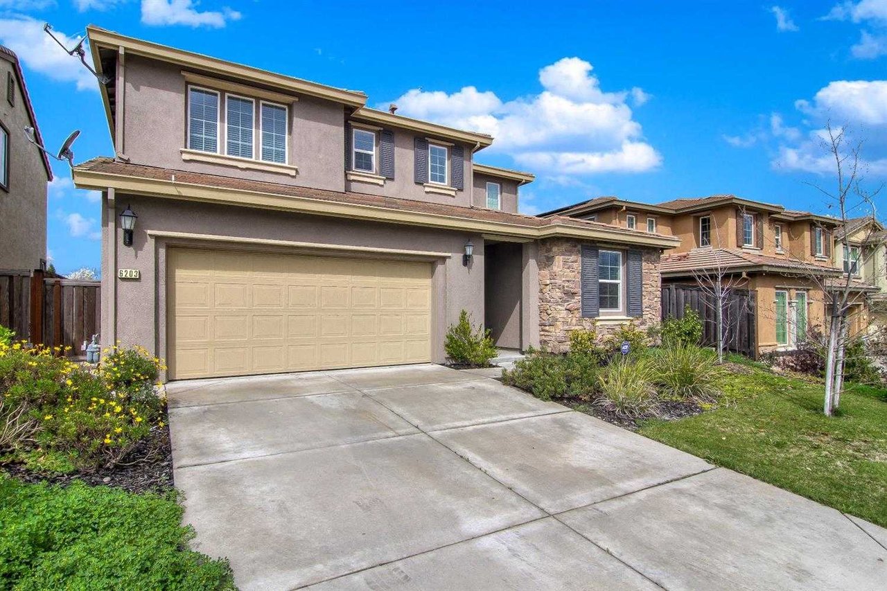 6203 Crosshaven Court