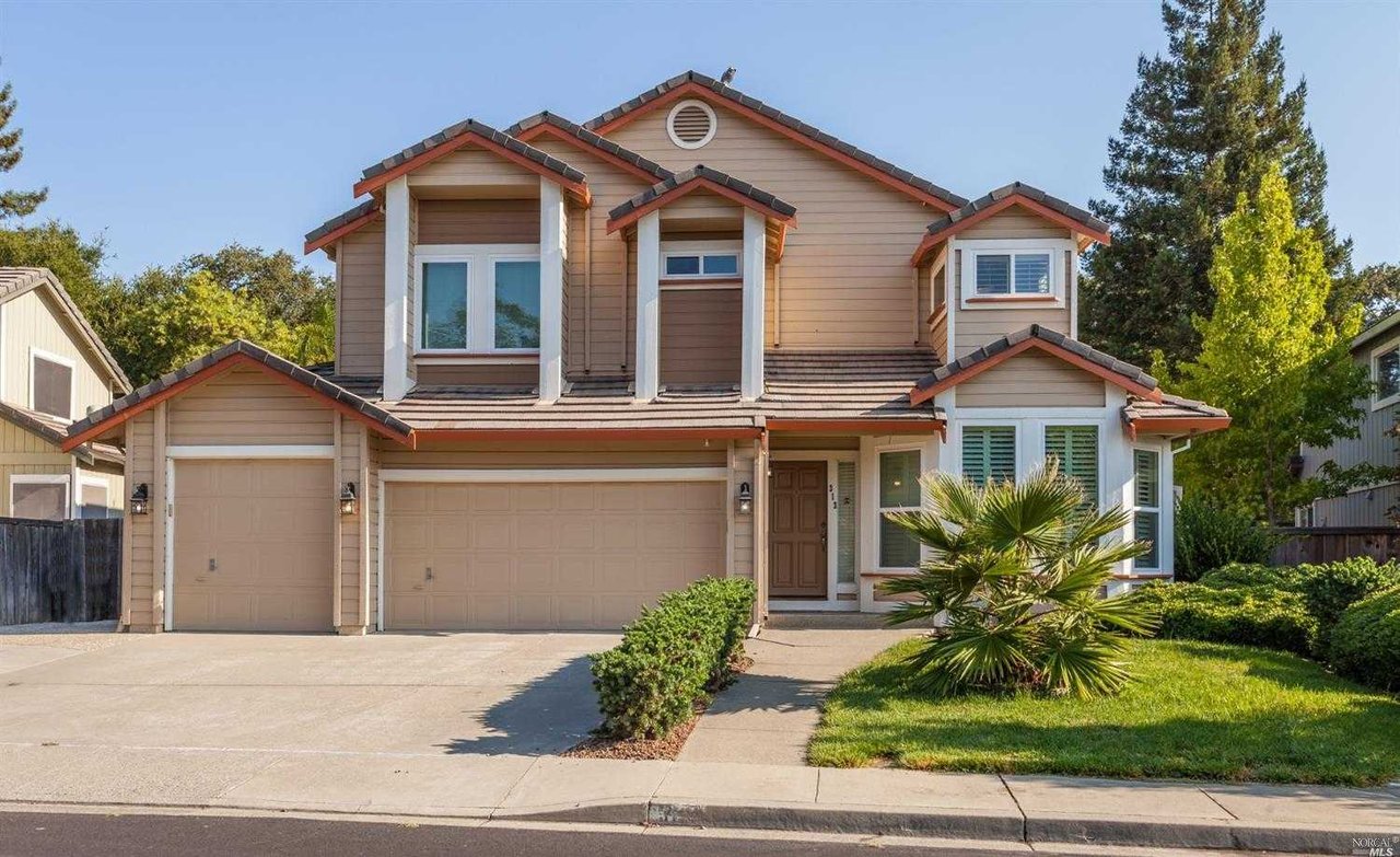 313 Oak Valley Dr