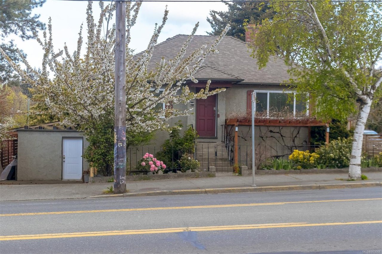 1160 Hillside Ave