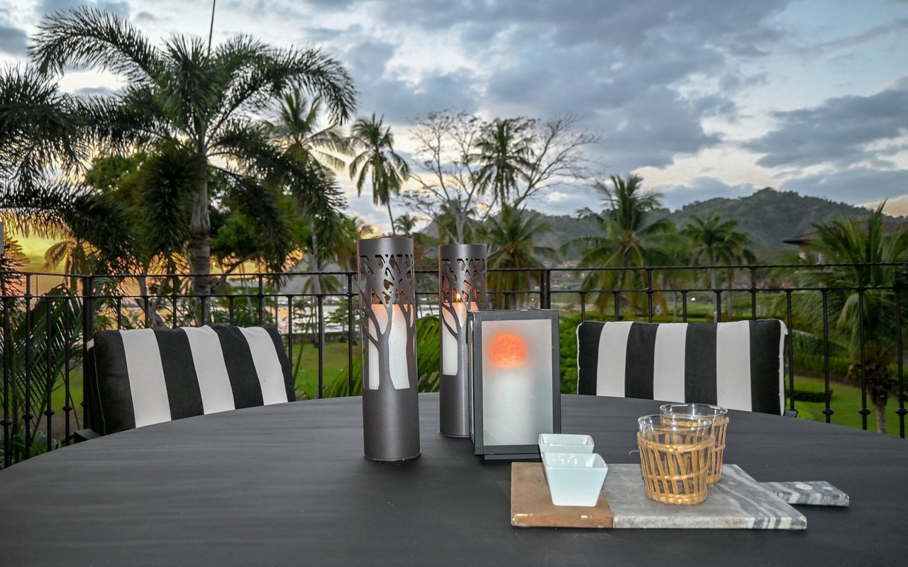 Upgraded Ocean View Condo, Los Suenos, Puntarenas