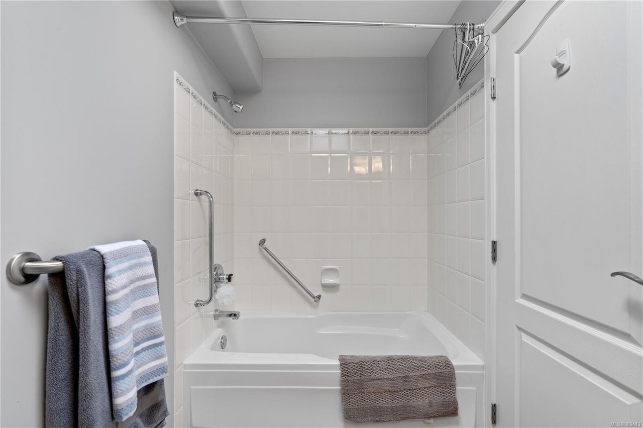 404-936 Fairfield Rd