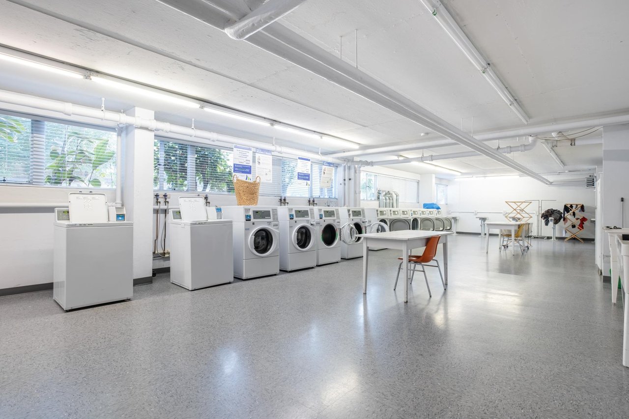 321-1445 Marpole Ave