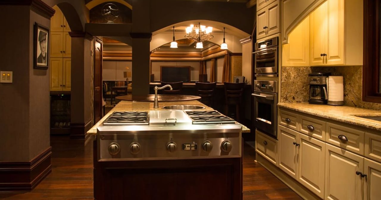 Private Hillside View Estate, Santa Ana, San Jose