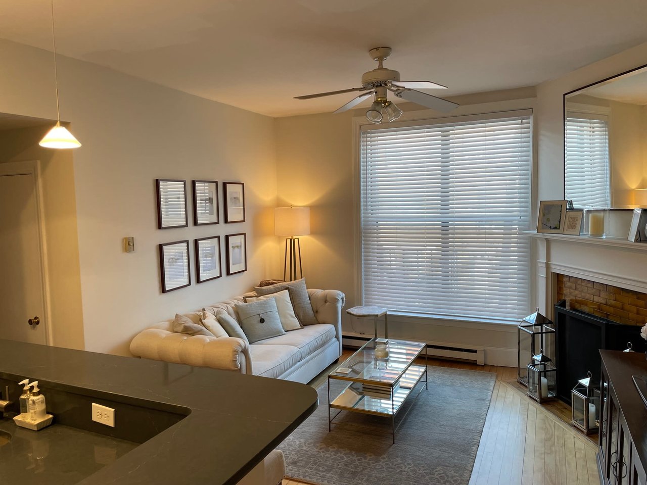 Beautiful Keswick Street 1 bed 1 bath - Laundry in Unit - Pets Negotiable 