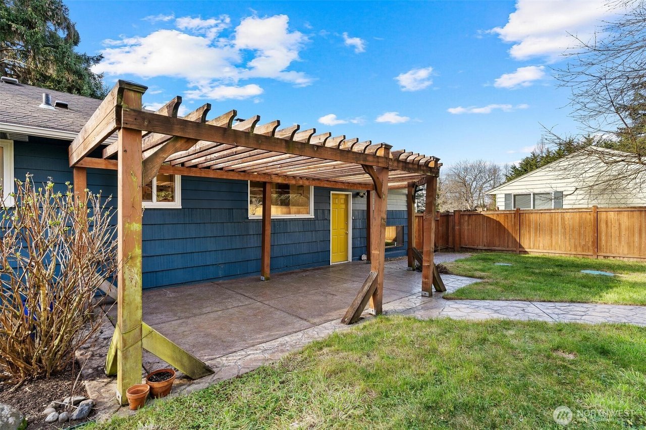 17103 44th Ave