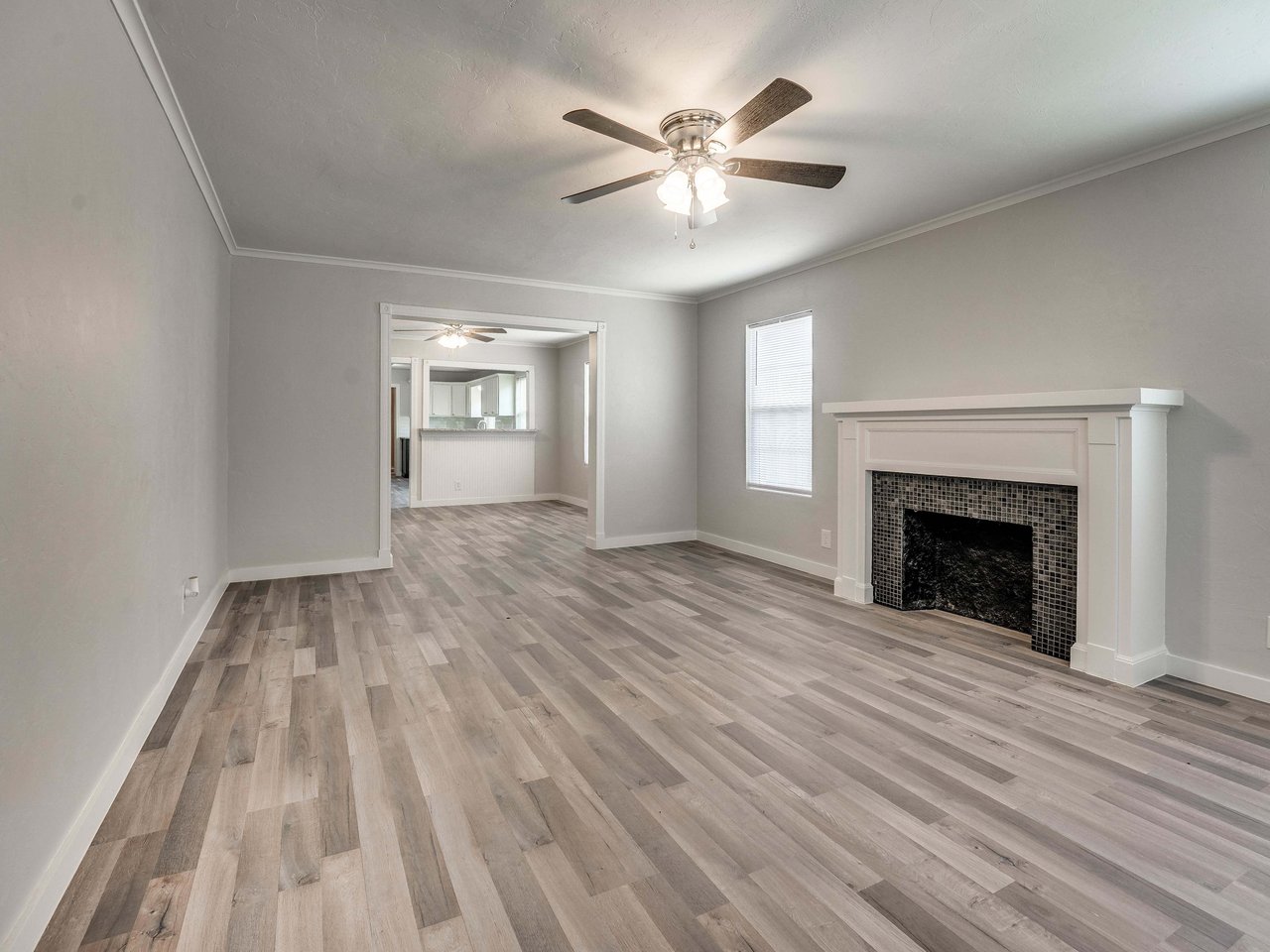 1810 N Park