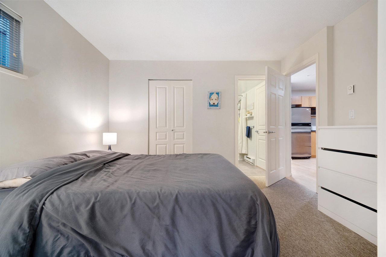 1131 Ross Rd