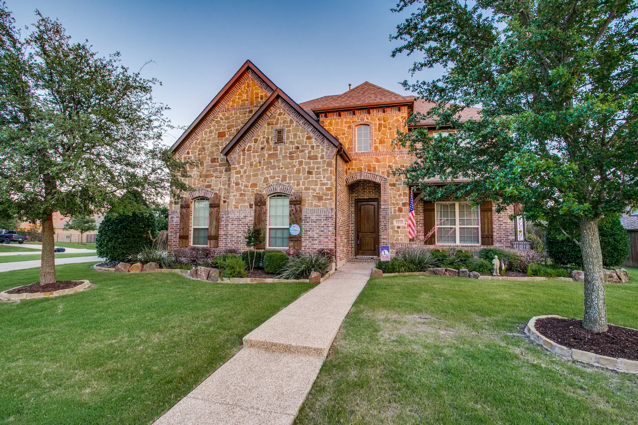 2212 Carrick Drive