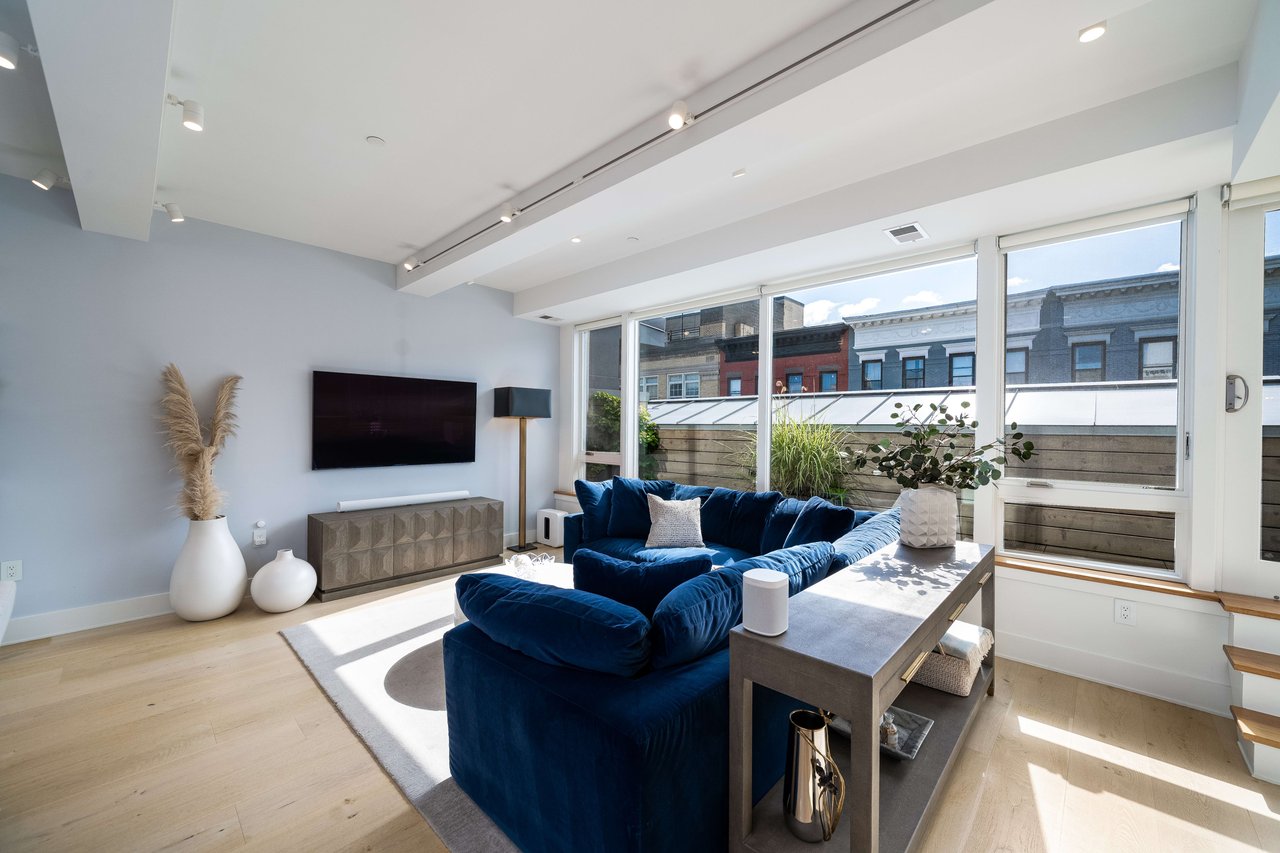 828 Park Ave #PH