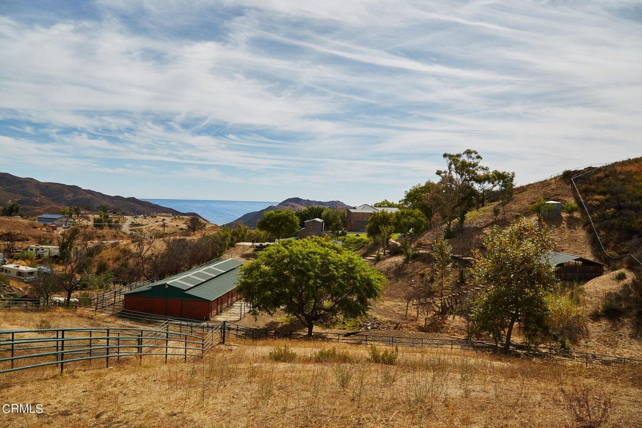 33235 Mulholland Hwy property image