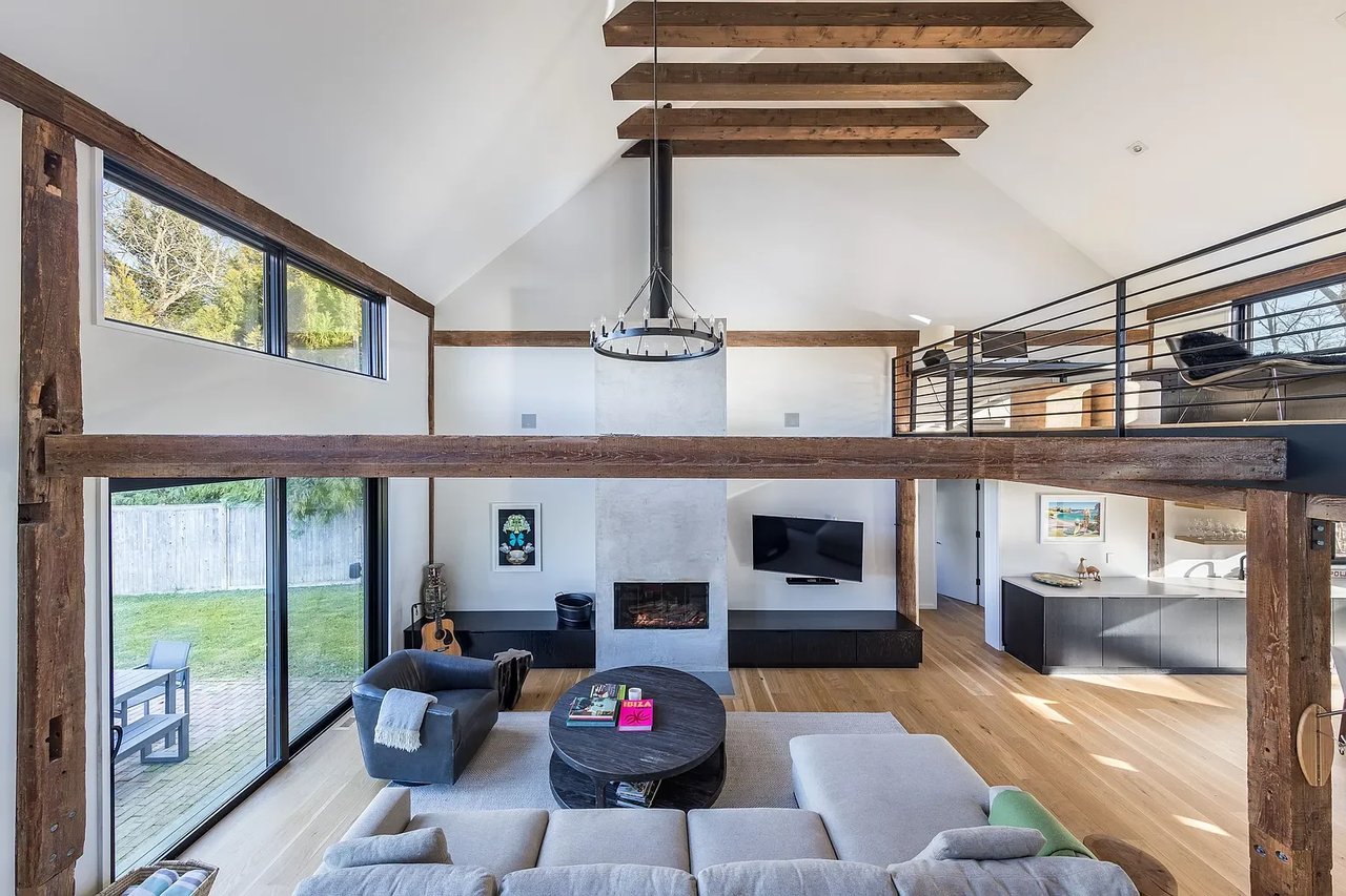 75 Pantigo Rd