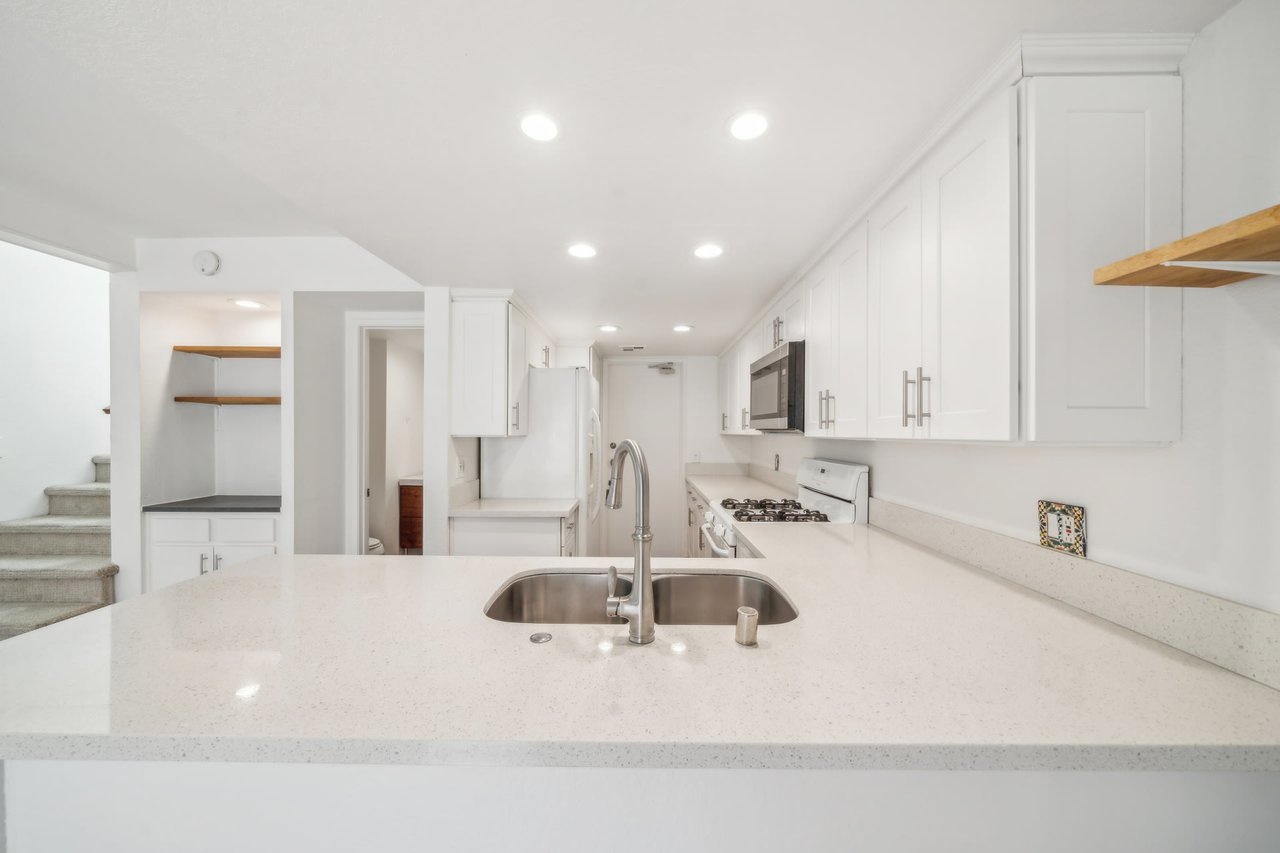 1526 August Lane #4