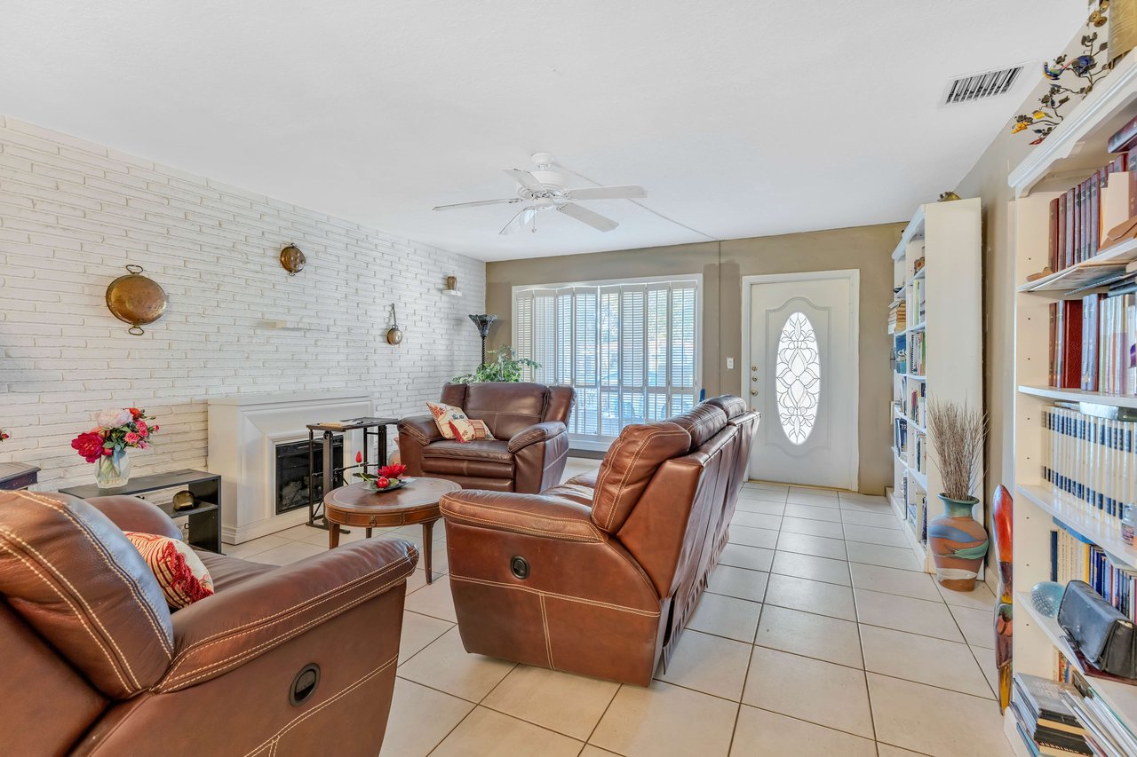 1328 Dewey St Hollywood