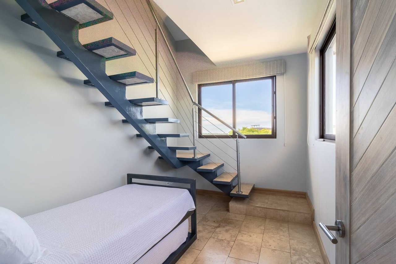 Coastal Hilltop Ocean View Home, Tamarindo, Guanacaste