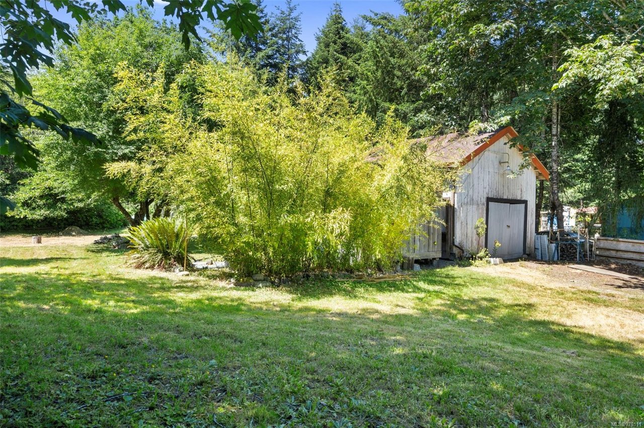 10226 South Shore Rd, Honeymoon Bay