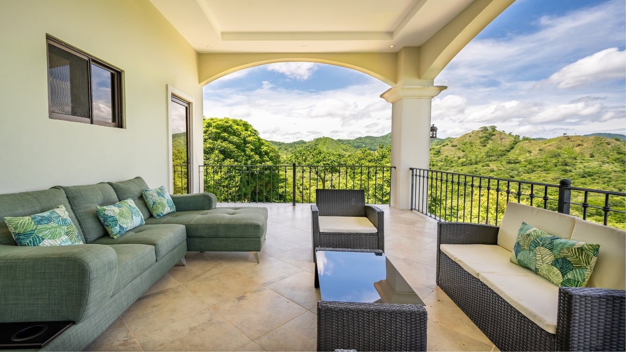 Mediterranean Infinity Pool Home, Flamingo, Guanacaste