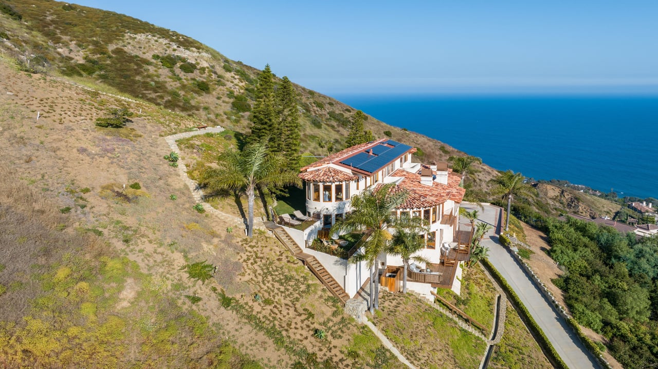 Gorgeous Hilltop Estate