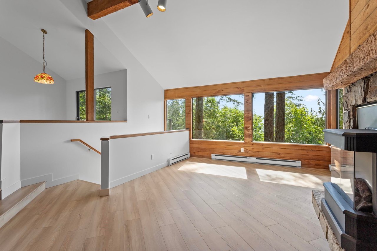 60 Sunset Dr