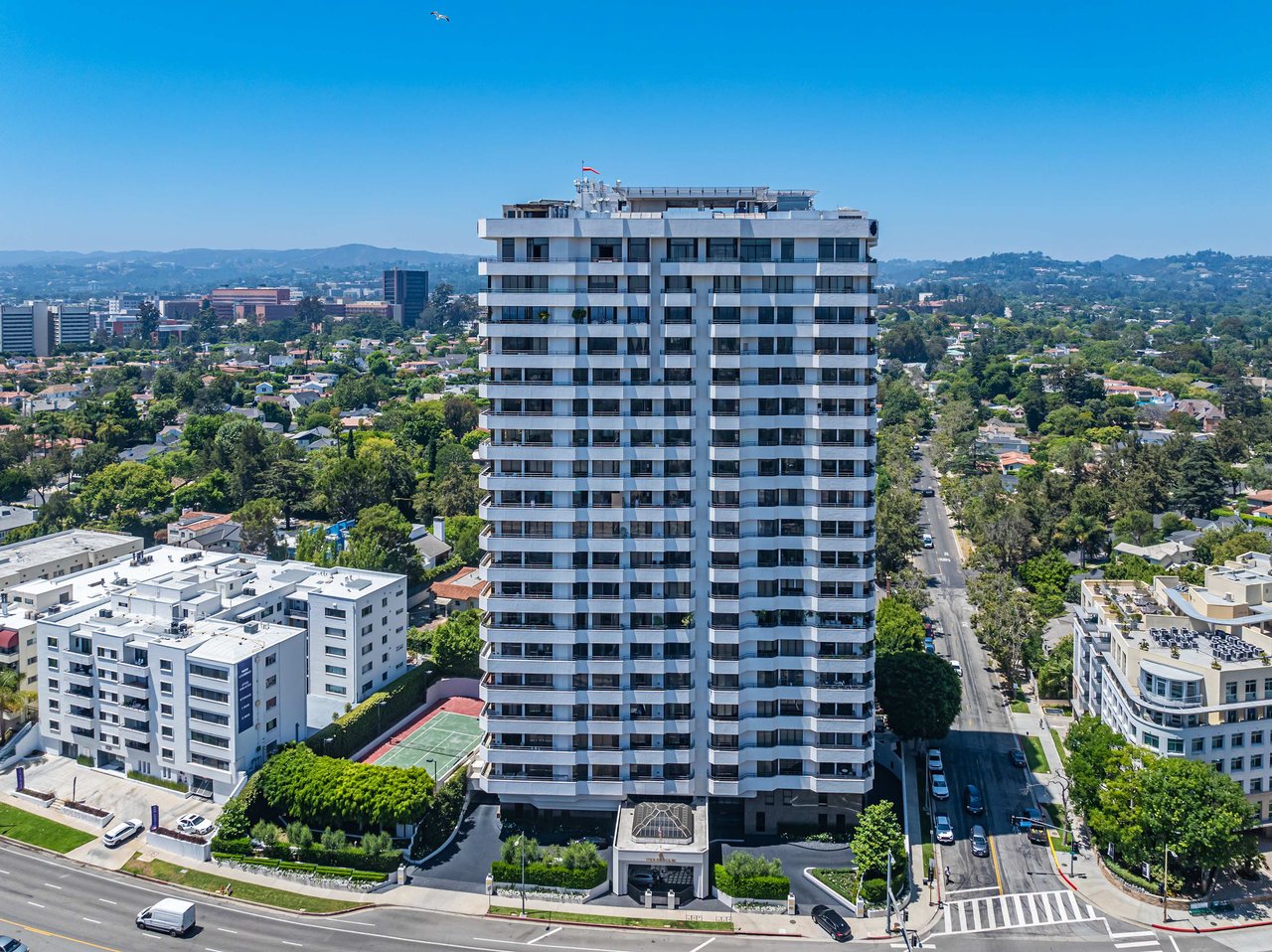 10601 Wilshire Blvd Unit: PH East