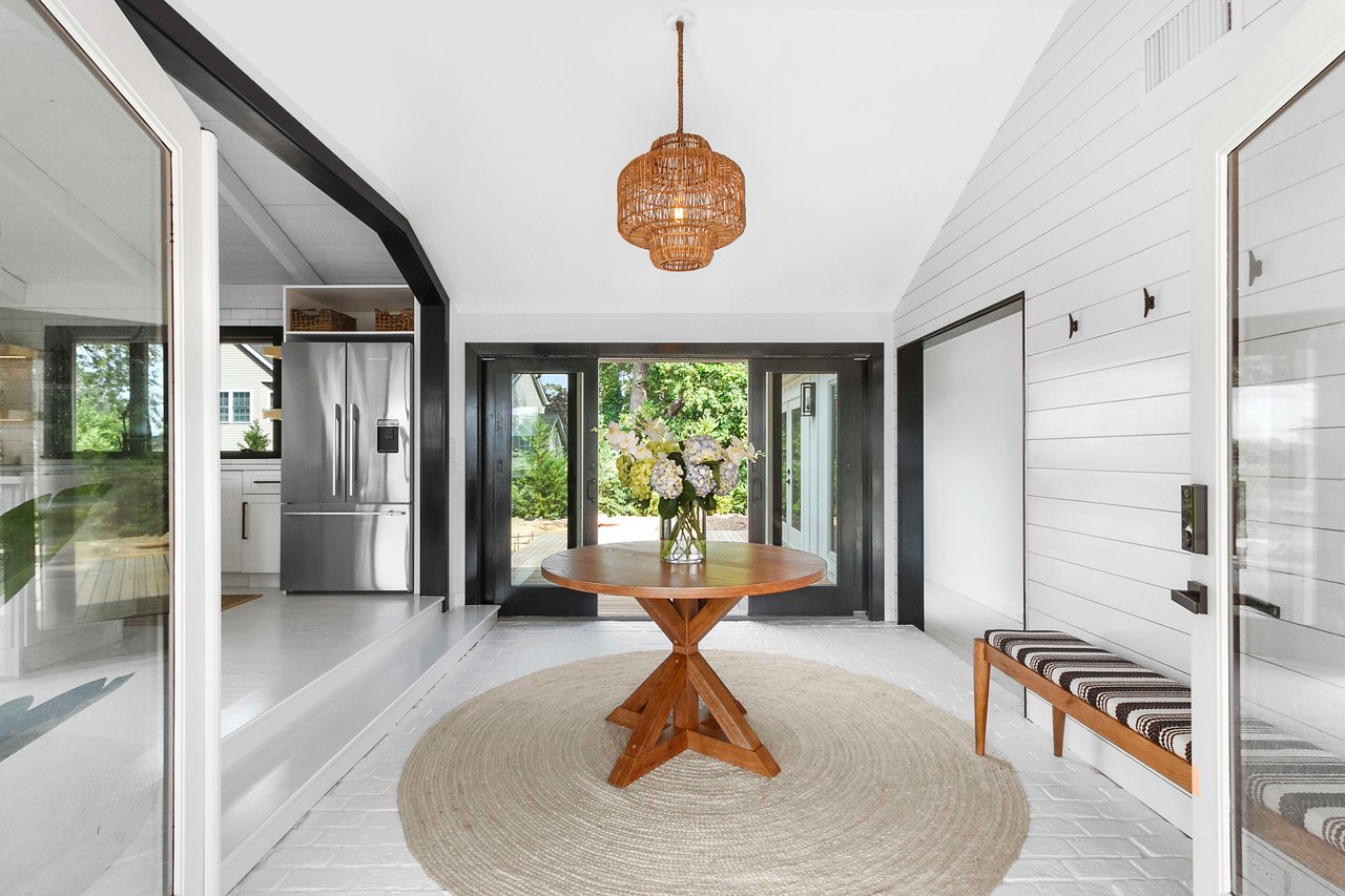 Sag Harbor Rentals without the Village Price Tag cover
