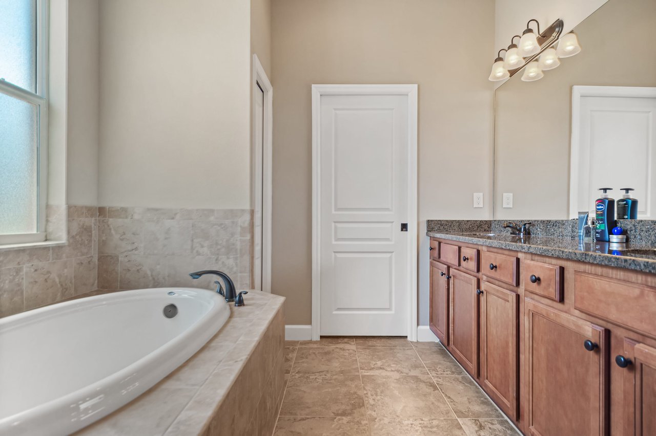 2811 OLAVET  COURT