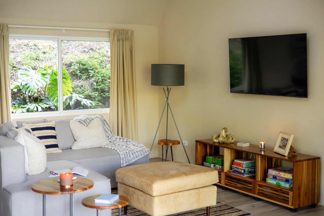 Tropical Rainforest Beach House, Manuel Antonio, Puntarenas