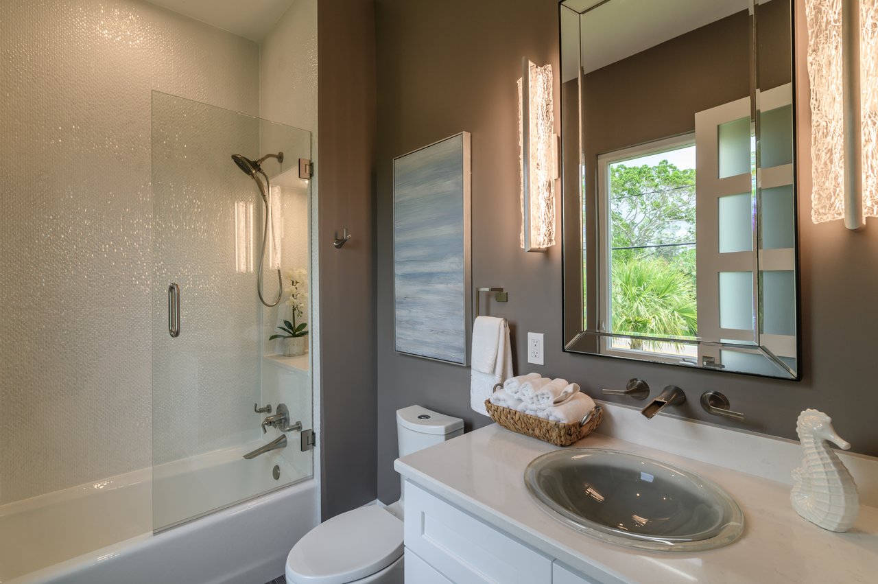 500 Ketch Lane, Country Club Shores, Longboat Key