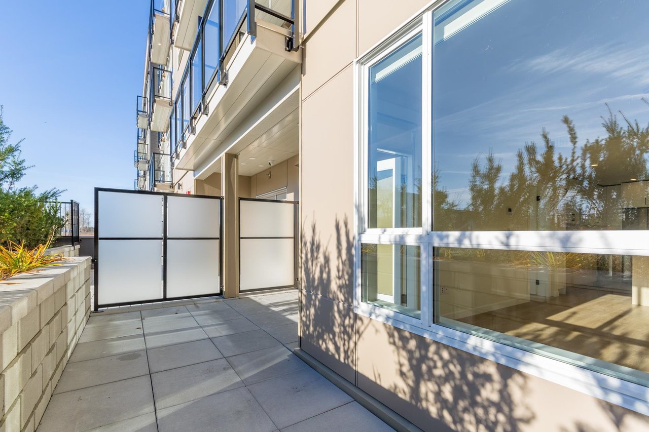 207-27218 Aldergrove Town Center Dr