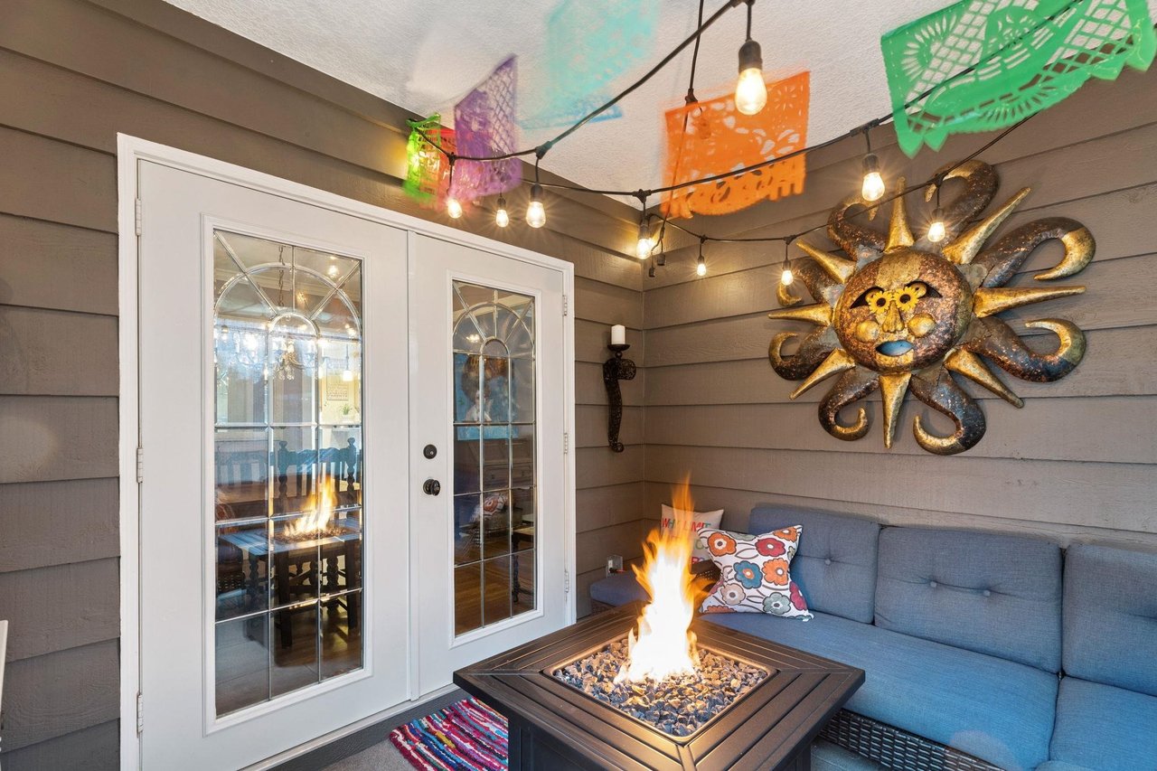 1501 Marine Cres