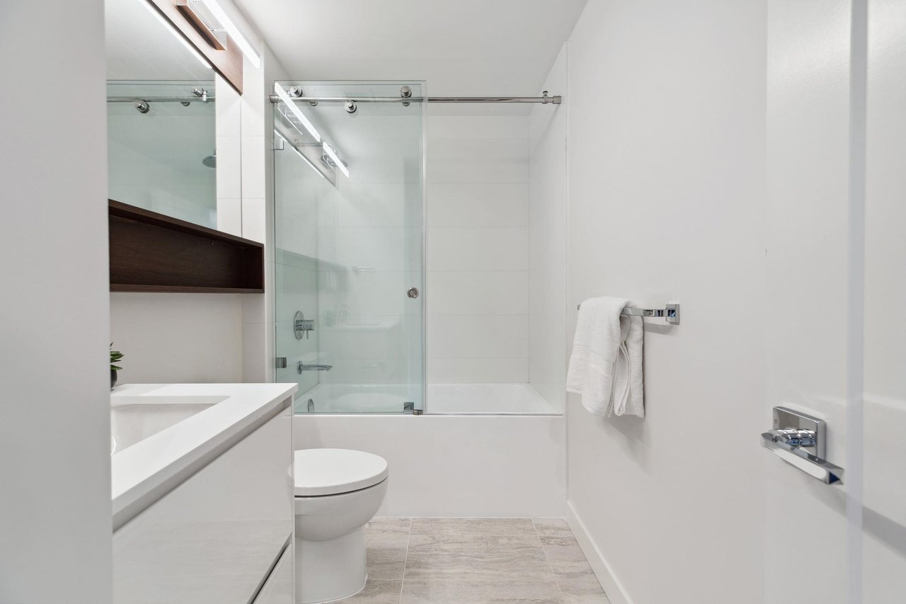 515-1526 Finlay Street, White Rock