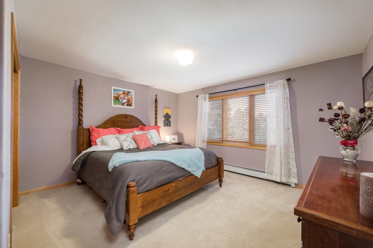 1439 Belford