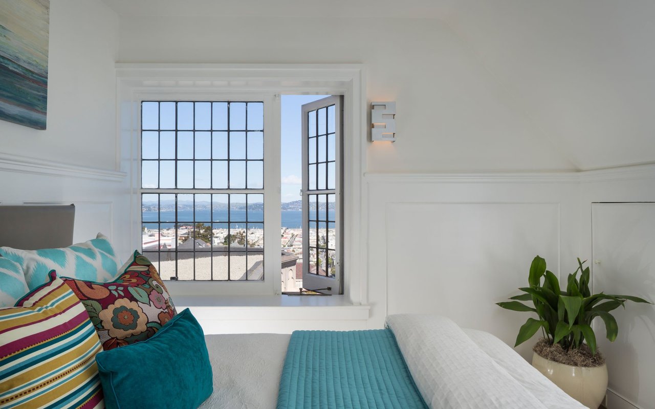 Legendary Pacific Heights Residence