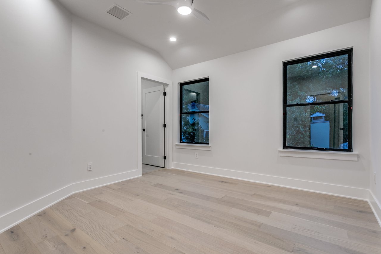 119 Grant Ave