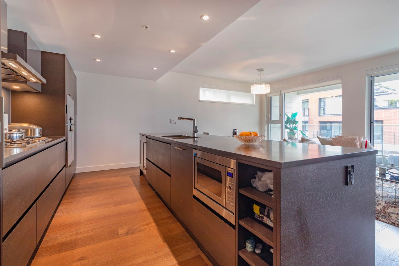 504-1561 W 57th Ave