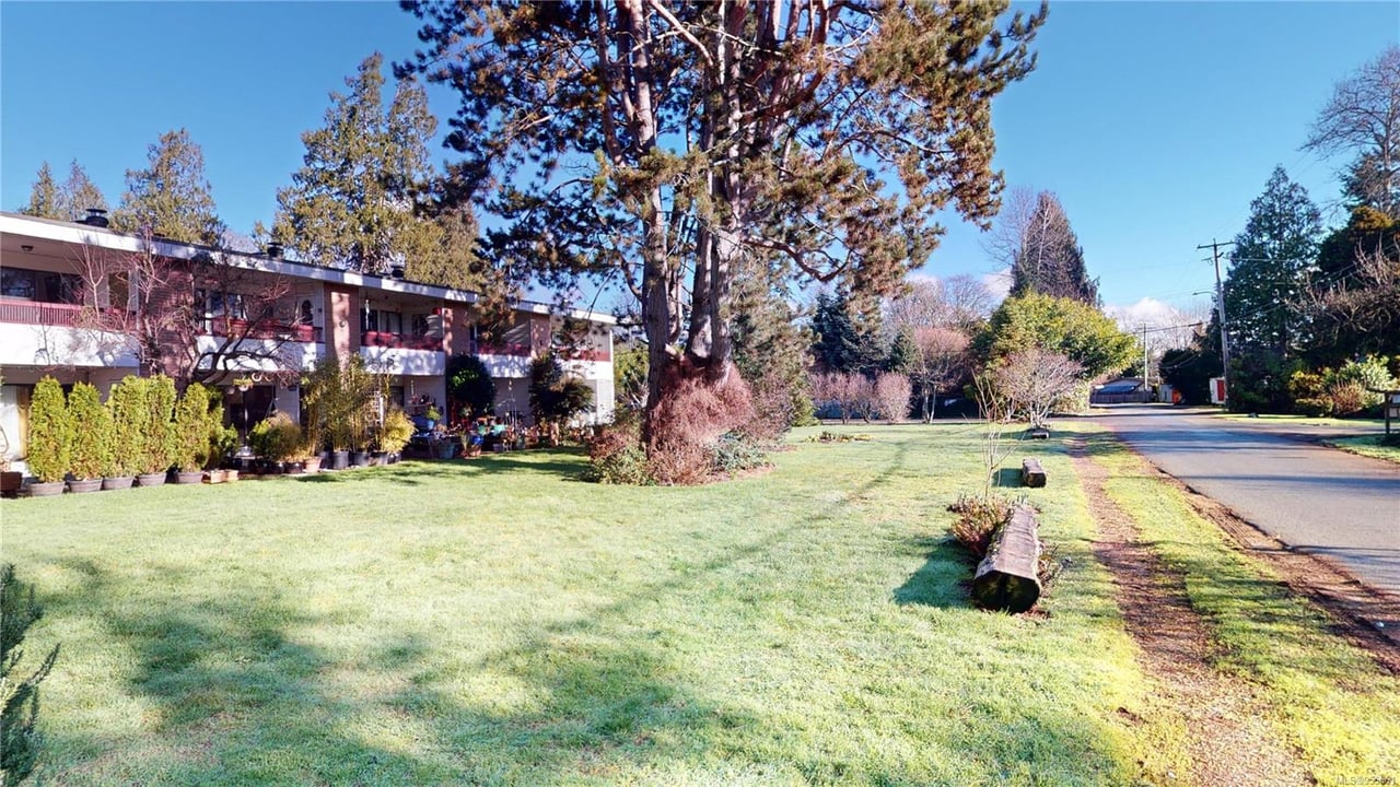 3-1956 Glenidle Rd, Sooke