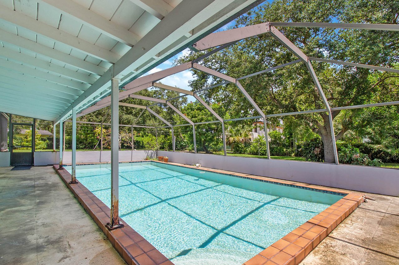 Pinecrest Opportunity for Build or Rennovate