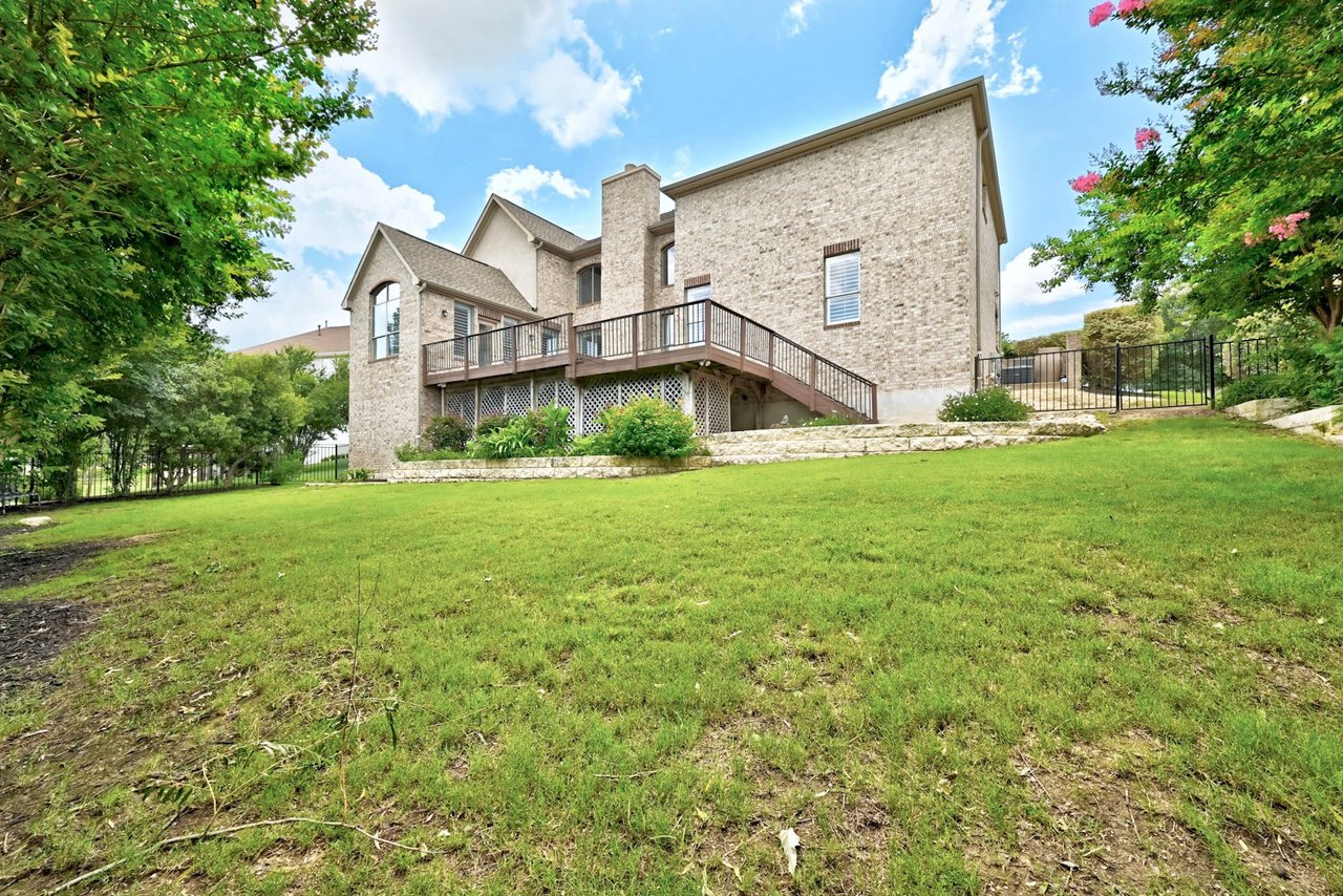 Stunning 5-Bedroom Luxury Home with Breathtaking Hill Country Views in Gated Community! | Short Walk to Lake Travis H.S. | Resort-style Amenities