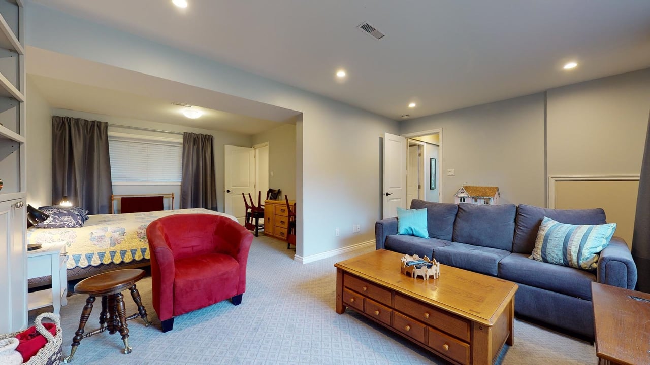 38240 Myrtlewood Cres