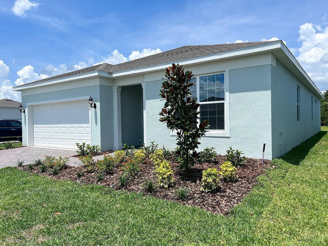 2119 Bur Oak Blvd