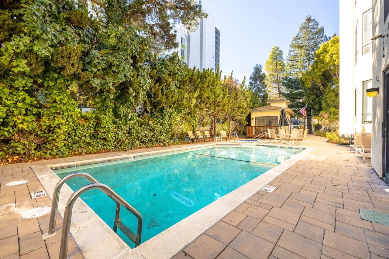 1457 Bellevue Avenue #16, Burlingame, California 94010