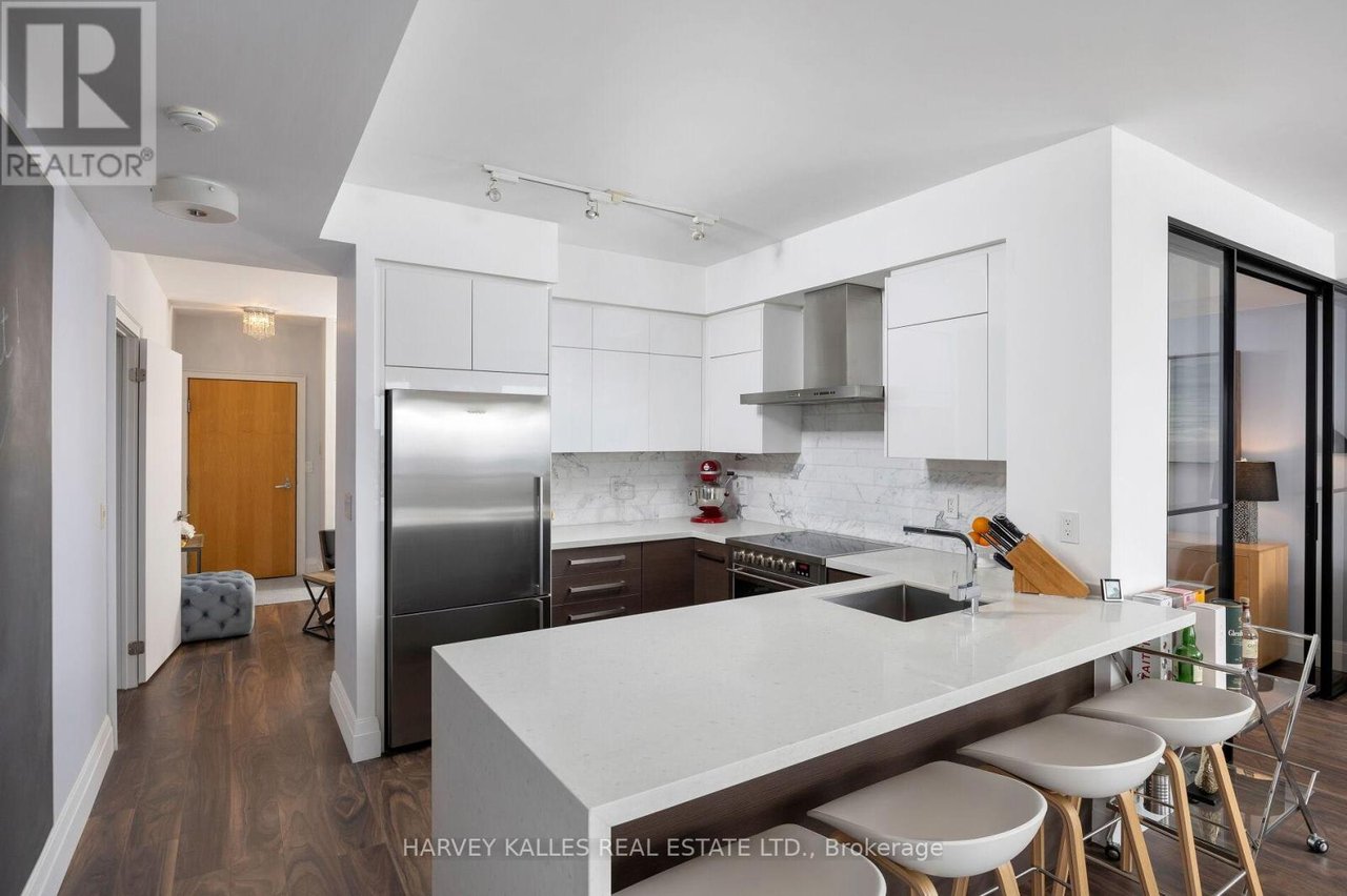168 King St E #1505