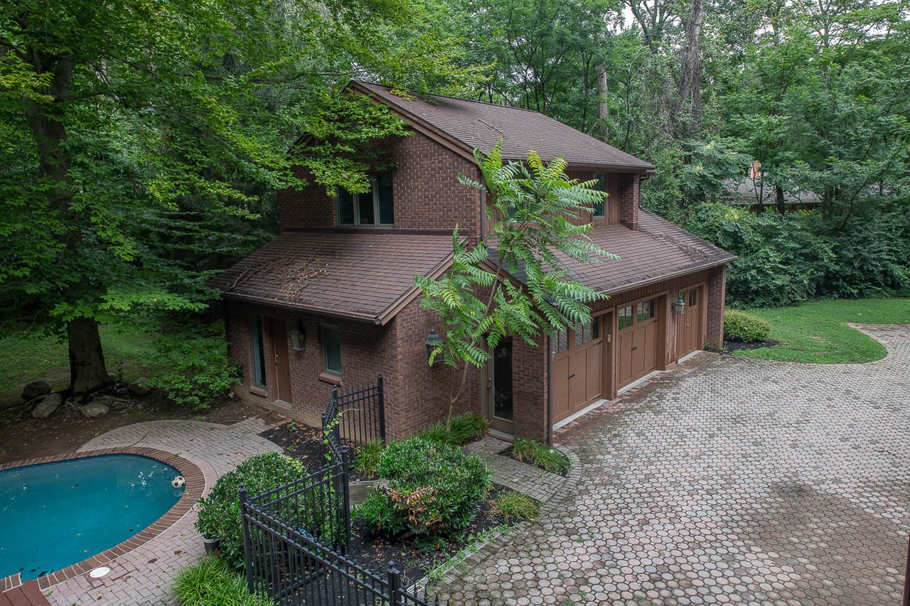 Bryn Mawr Custom Contemporary
