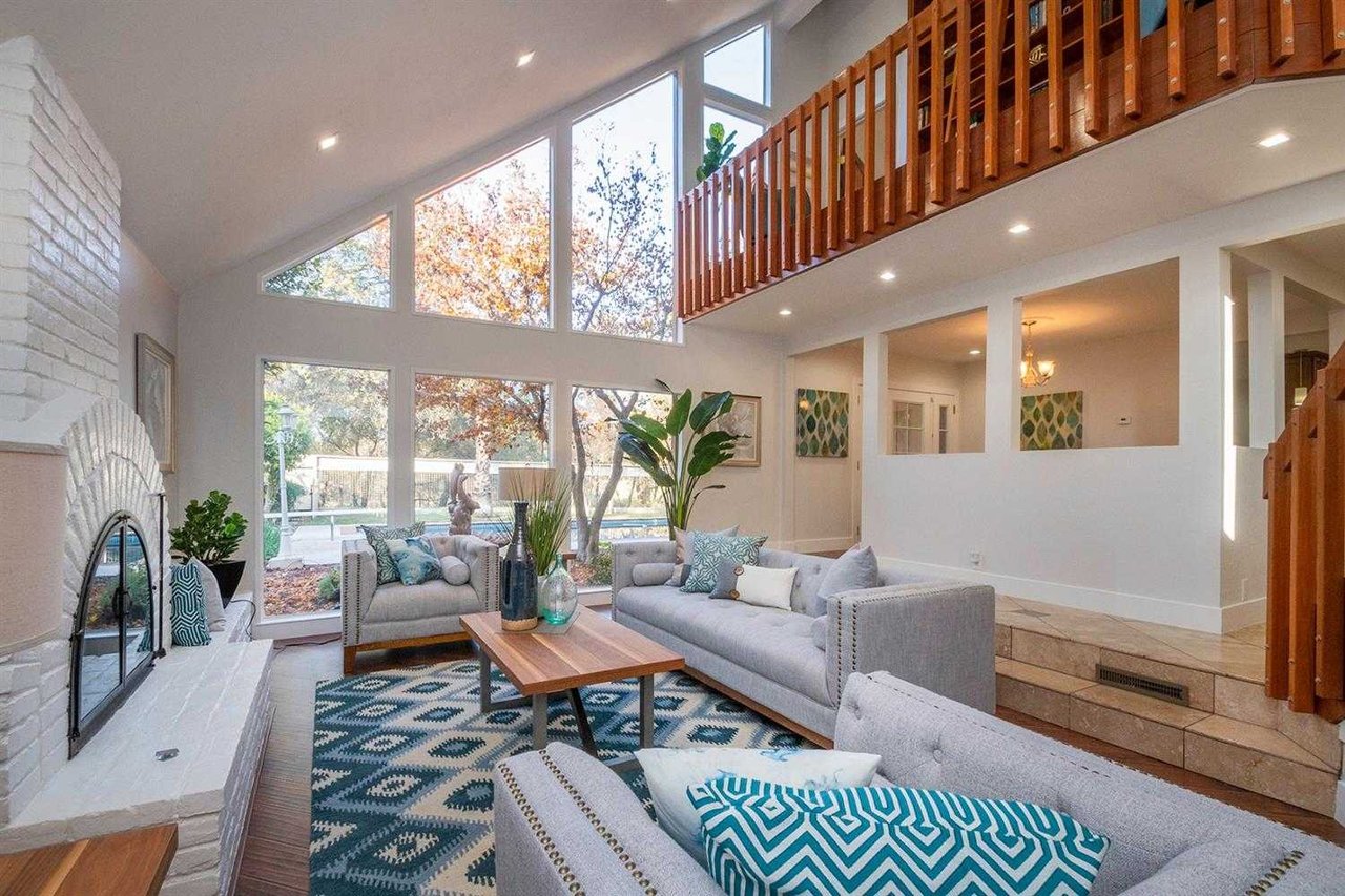 1028 Charleston Circle