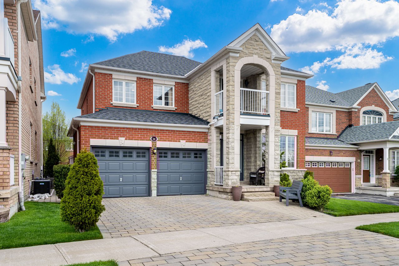 24 Linsmary Crt