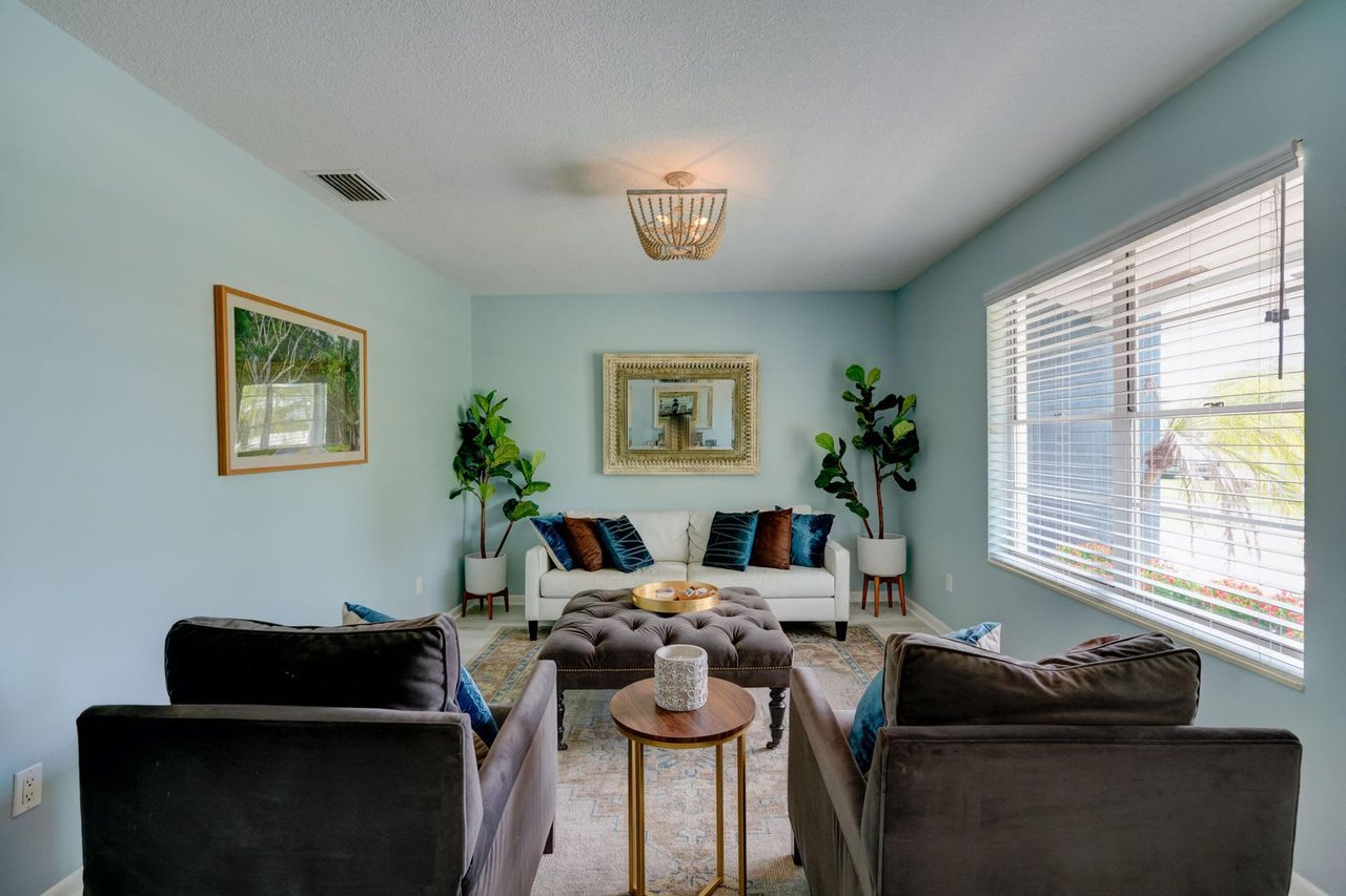 117 Pine Hill Trl W